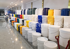 日本无.码套图吉安容器一楼涂料桶、机油桶展区